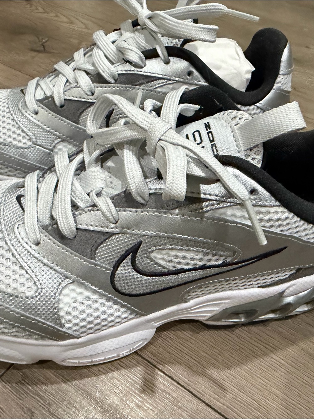 Nike zoom air womens Athletic Running Shoes - White & Silver - Picture 6 of 7